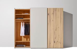 soft Schwebetürenschrank geöffnet von TEAM 7 in Eiche Weißöl