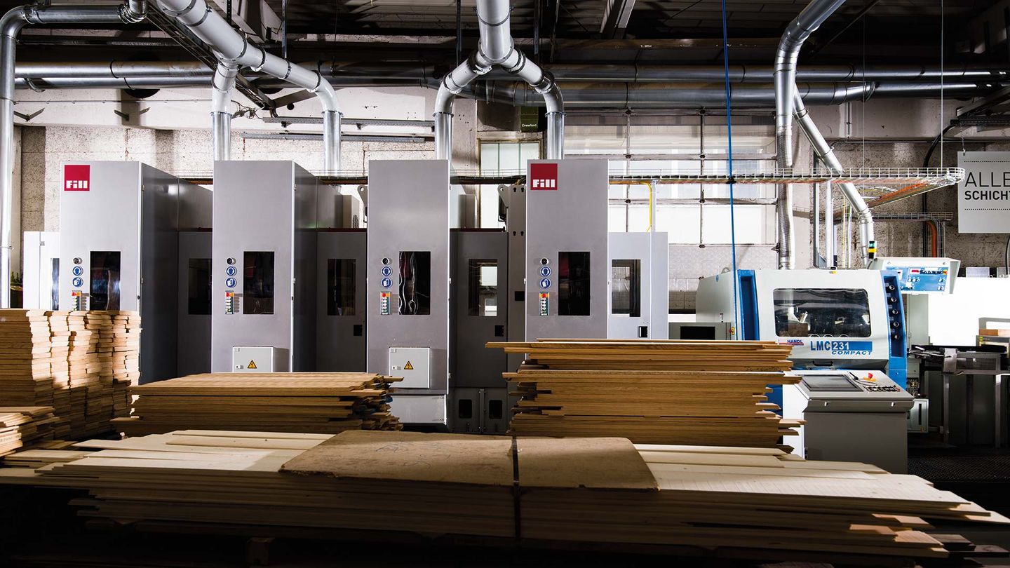 CNC machine in the TEAM 7 production hall