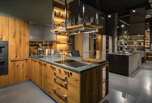 Loft kitchen in wild oak by TEAM 7 Frankfurt