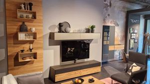 TEAM 7 cubusPure wall unit in oak and Venice oak natural oil in the TEAM 7 showroom in Dortmund