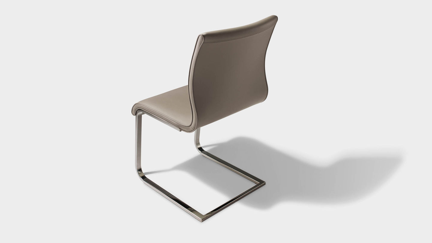 magnum cantilever chair in leather