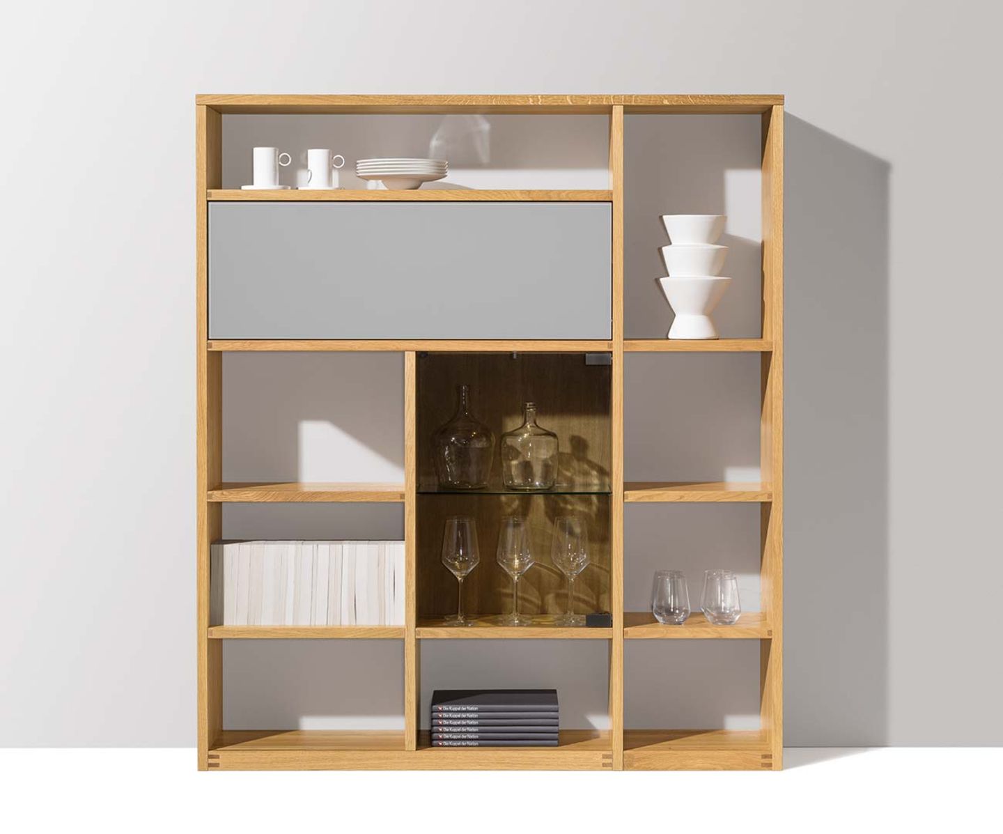 cubus shelf system with consistent form language