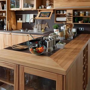 rondo kitchen by TEAM 7 with counter.