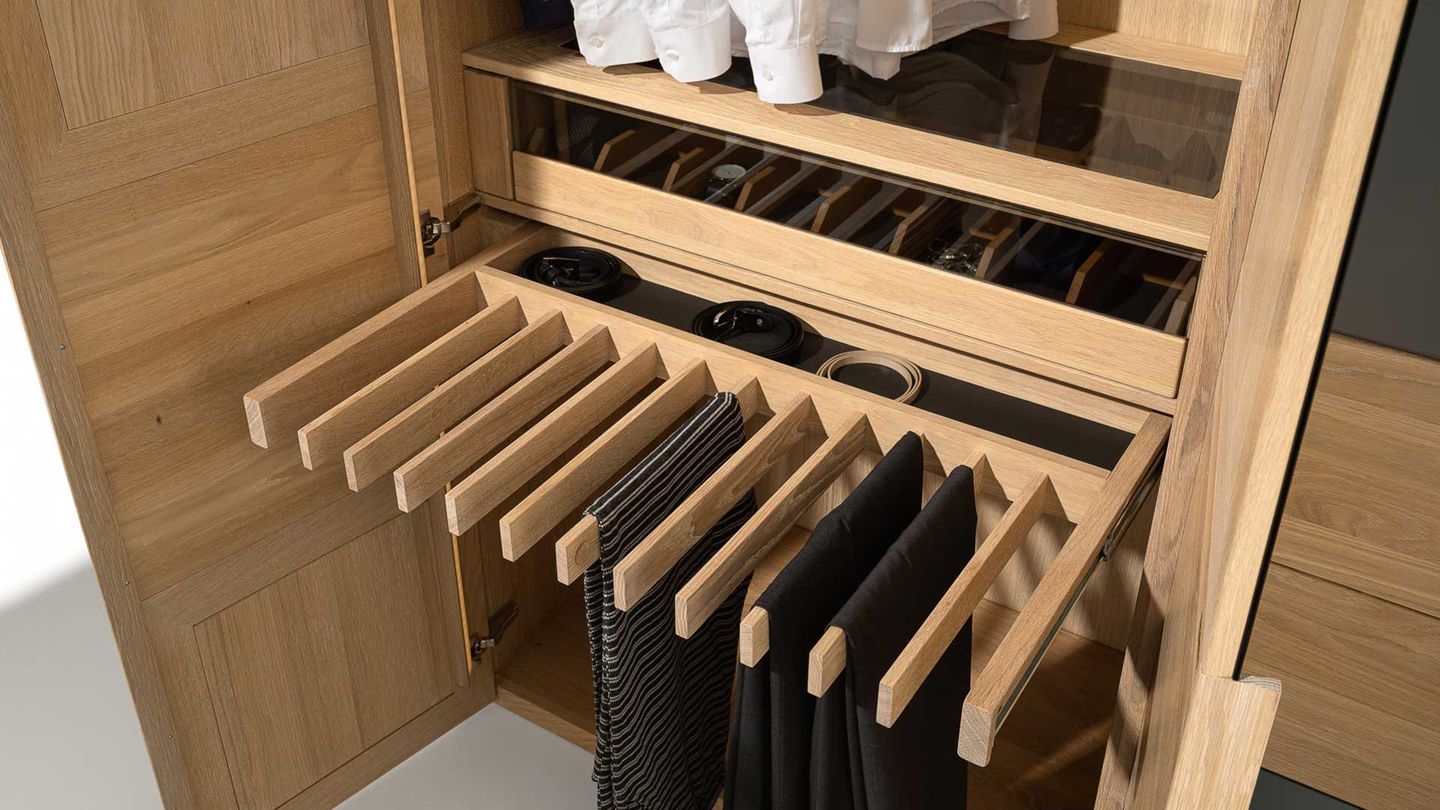Wardrobe interior with organisational helper made