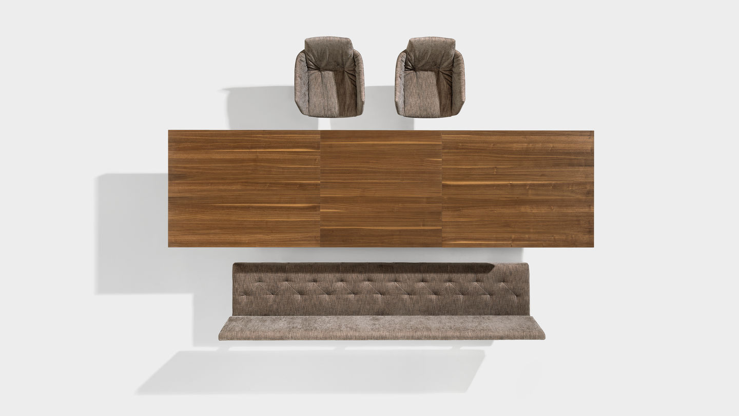 tema extendable table in walnut by TEAM 7 