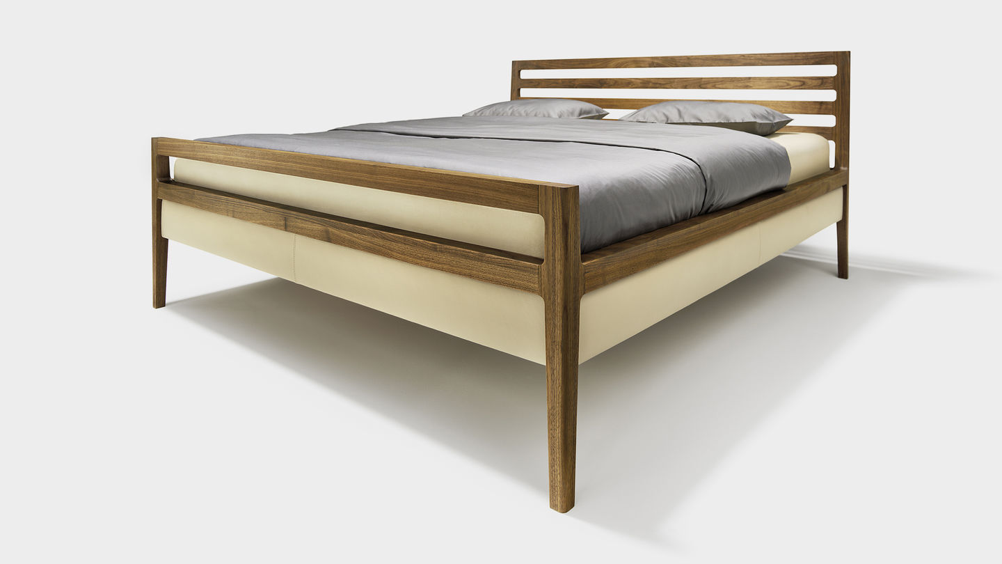 Letto mylon in legno naturale di noce