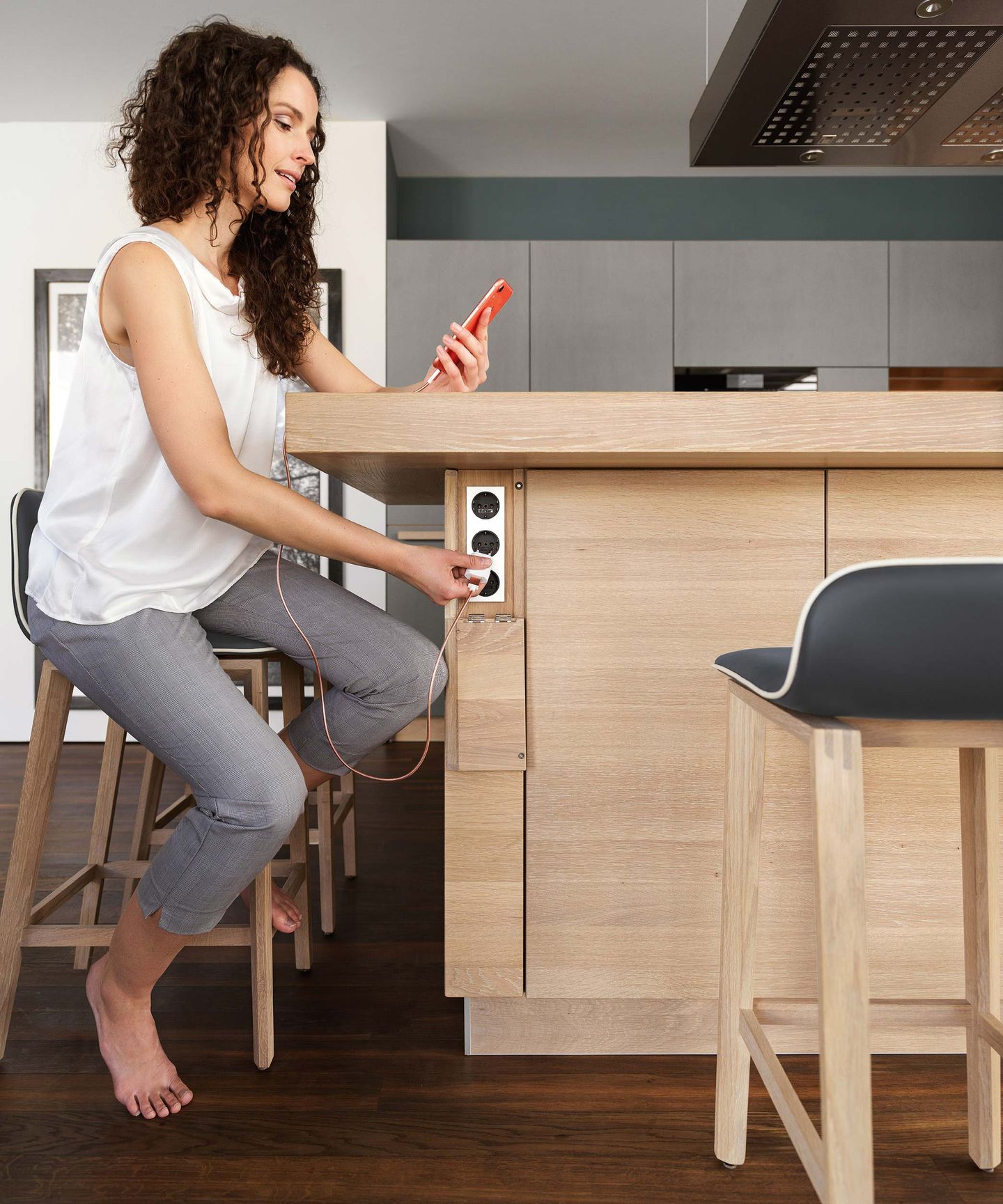 cera line kitchen sockets