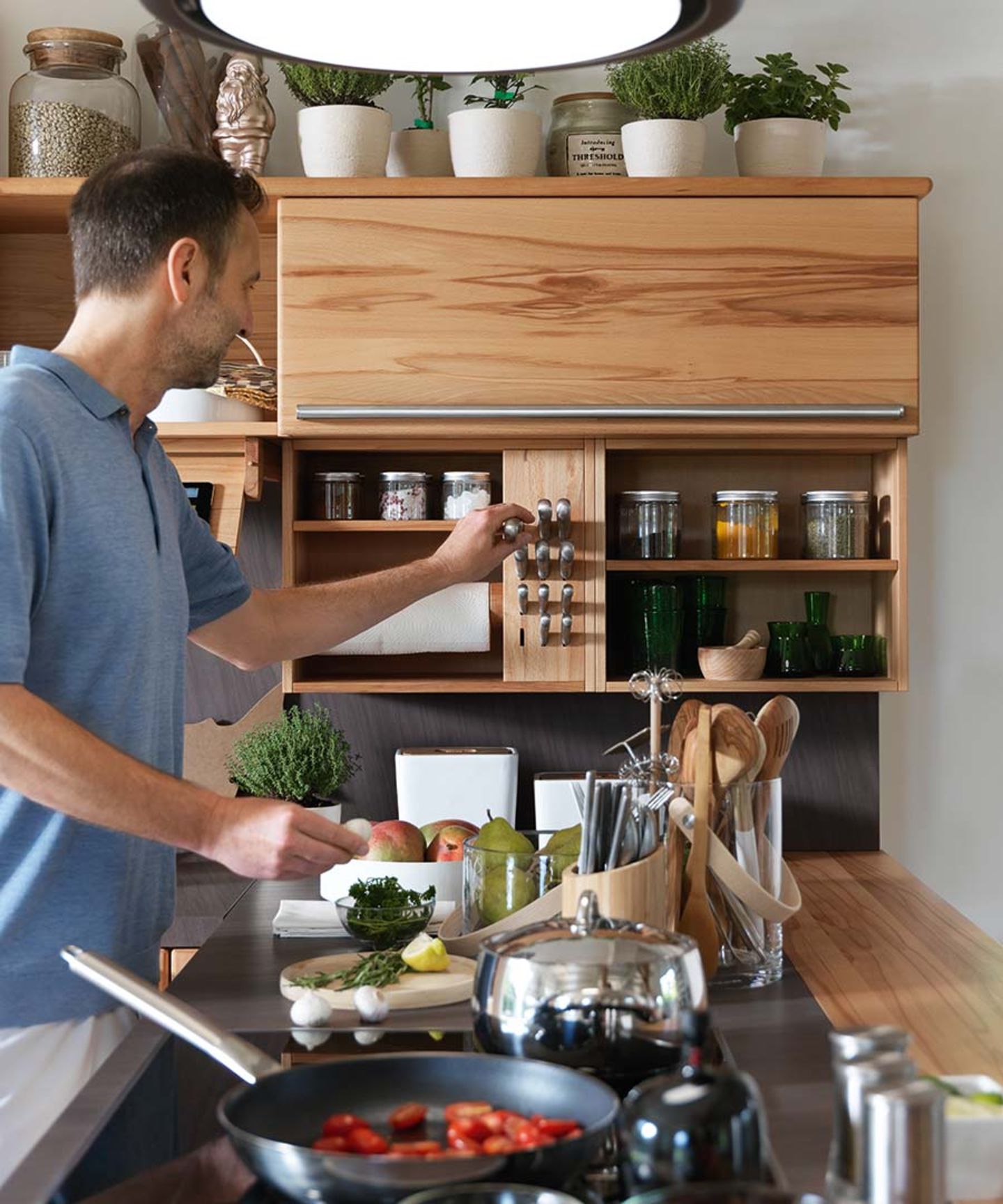 rondo solid wood kitchen with open shelves and cornices