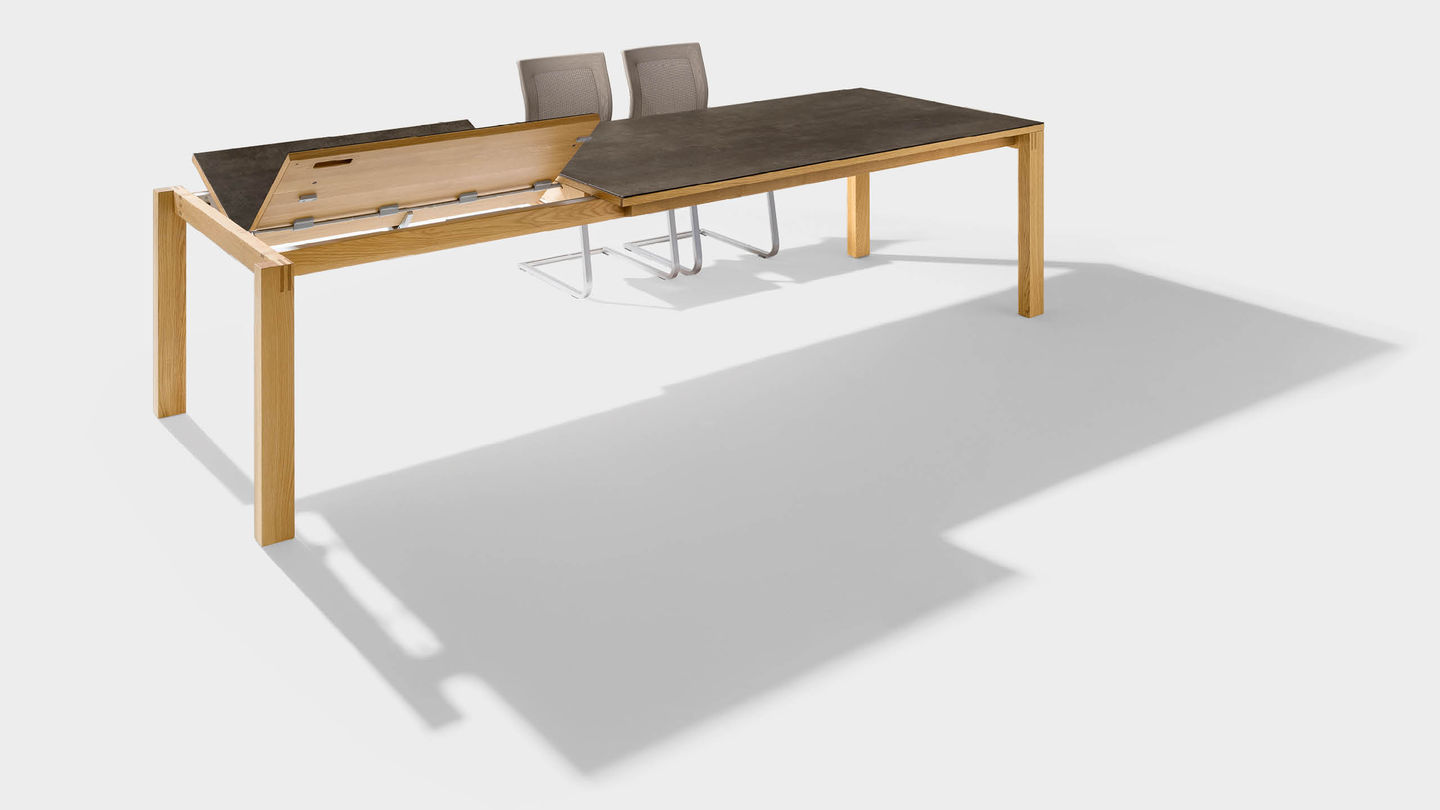 Tavolo allungabile magnum in legno con superficie in ceramica per zona pranzo