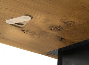 wood joints on the underside of the echt.zeit table