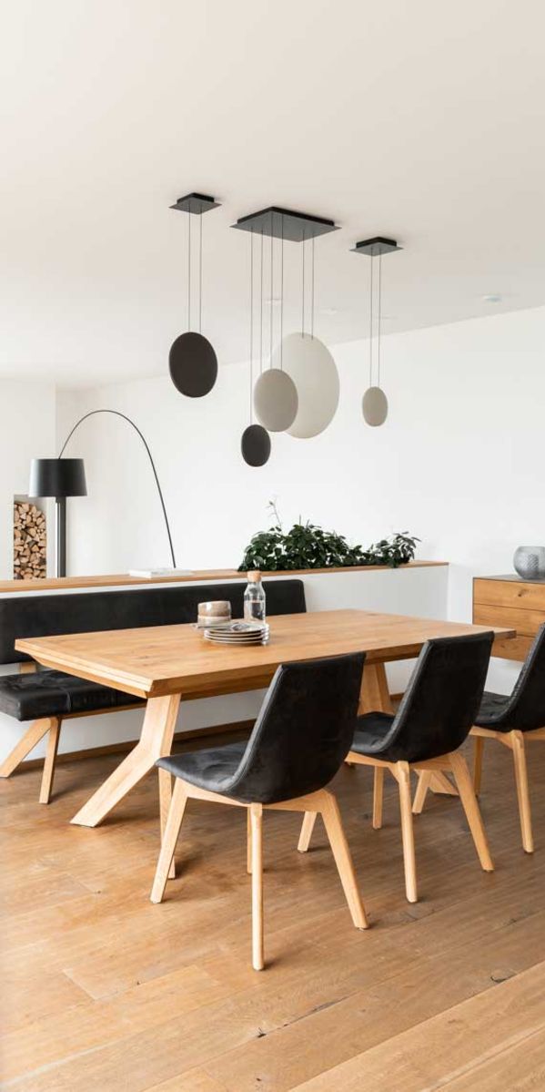 yps Tisch und Bank mit lui Stühlen von TEAM 7 Linz