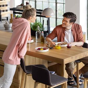 add-on table in oak for the echt.zeit kitchen.