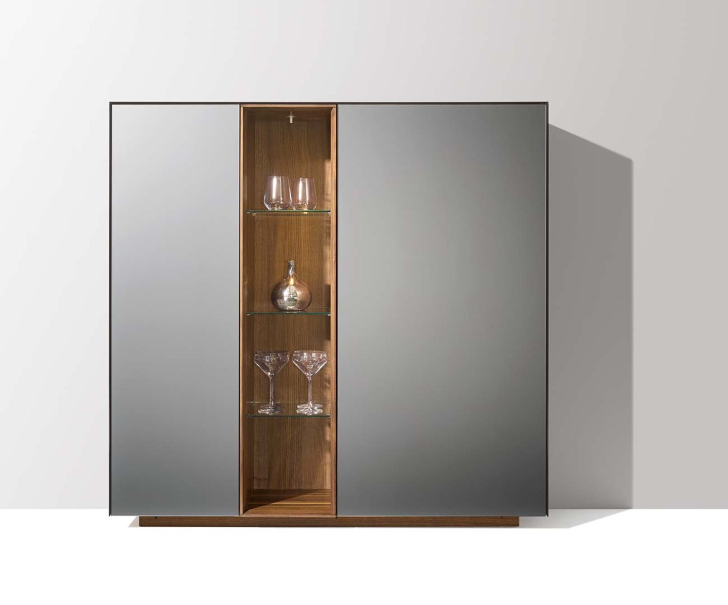 buffet haut cubus pure en verre de couleur acier