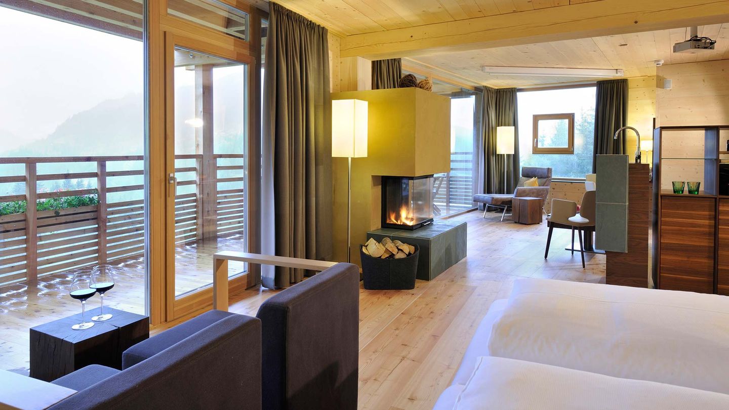 TEAM 7 solid wood furniture in Hotel Forsthofalm