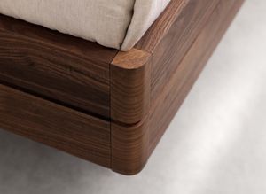 Letto in legno float con angoli stondati di noce